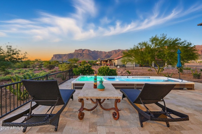 75-web-or-mls-087_ListerPros