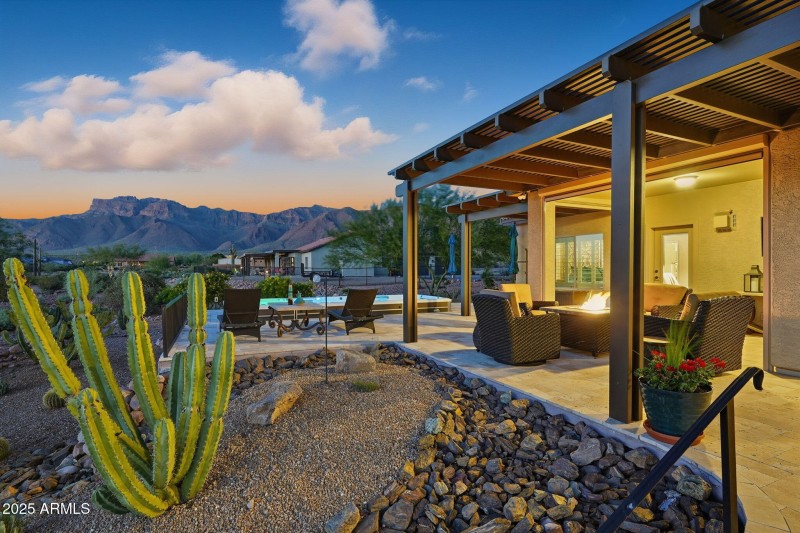 82-web-or-mls-094_ListerPros