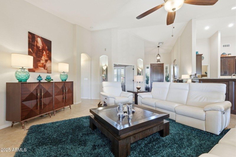 12-web-or-mls-033_ListerPros