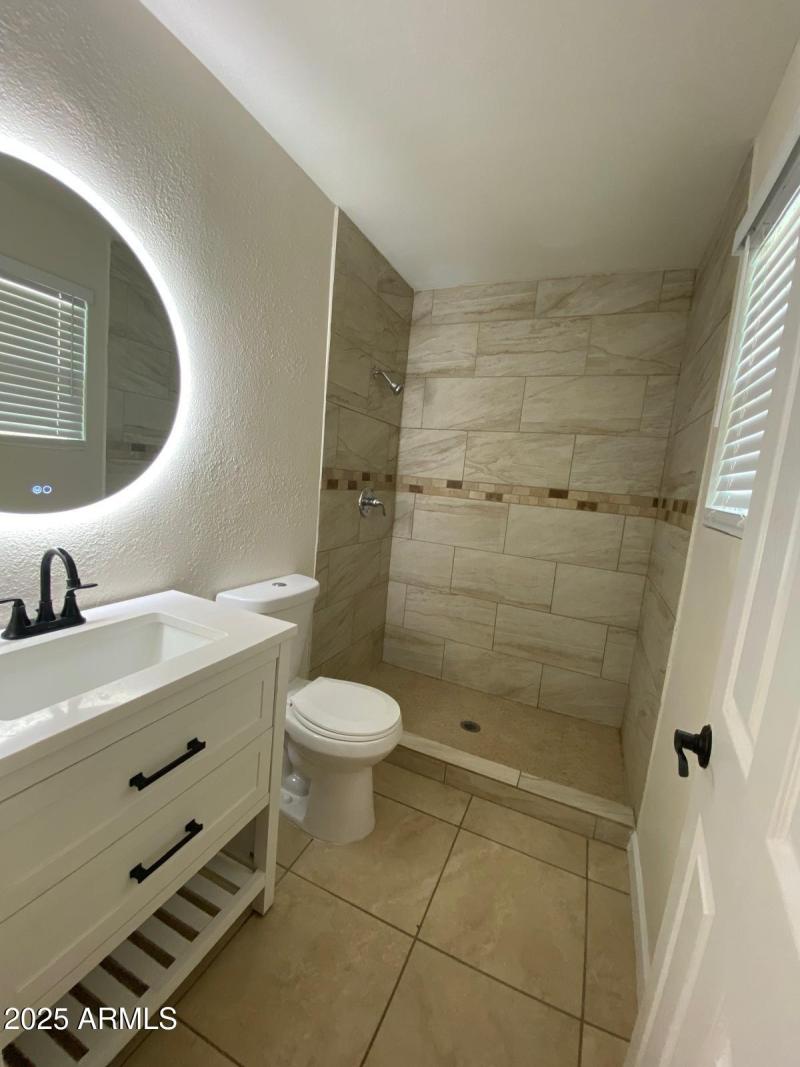 WhatsApp Image 2025-10-19 at 11.07.08 AM