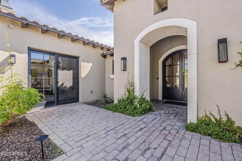 16-web-or-mls-Sunset Vista-6