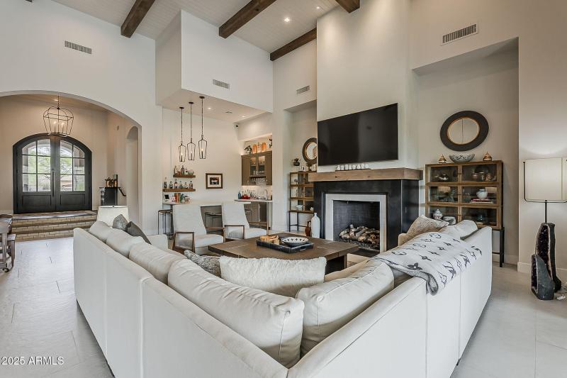 21-web-or-mls-Sunset Vista-11