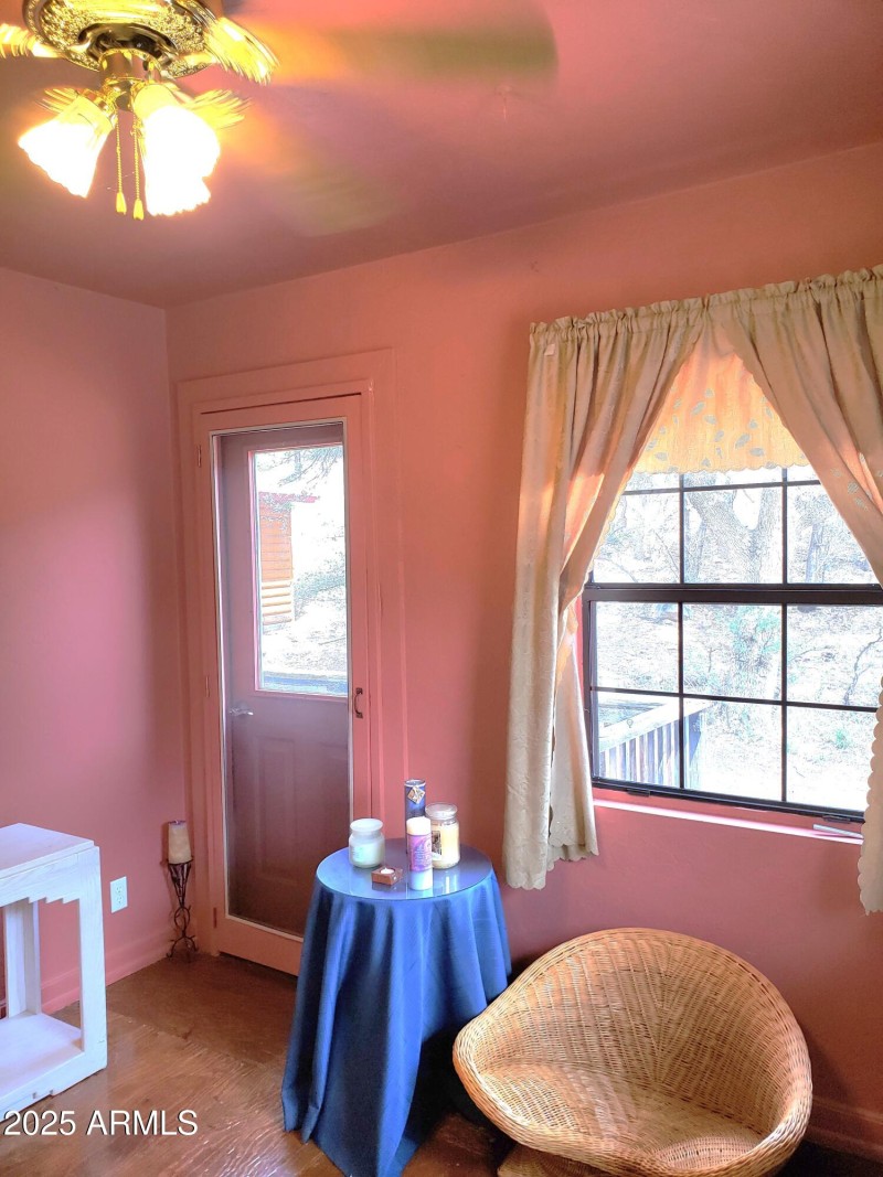 Sm Bdrm Exits to Deck