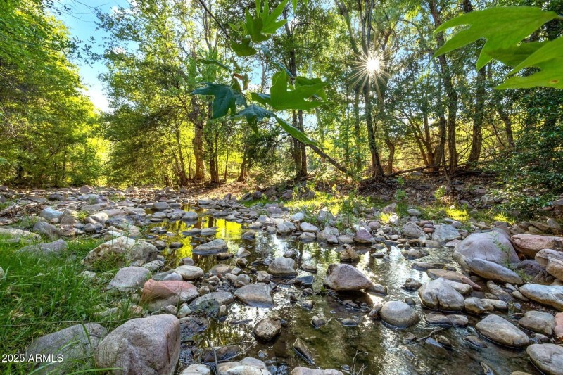 Gordon Crk fr Crossing looking S