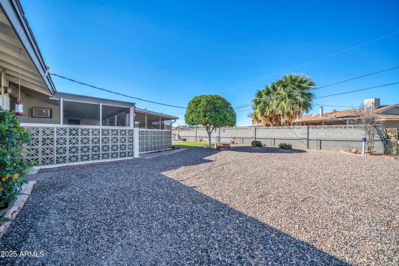 10614 N 103rd Ave-26