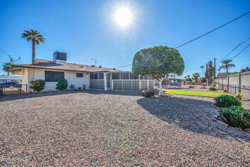 10614 N 103rd Ave-28