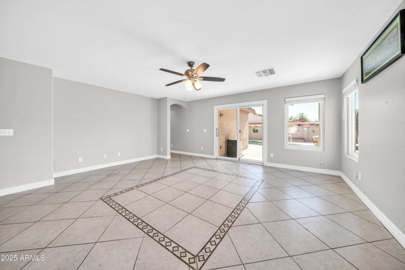 16219 W Yucatan Dr-10