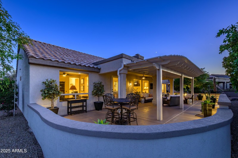 Patio Full Knee Wall