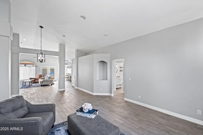 10-Living, Dining to Family