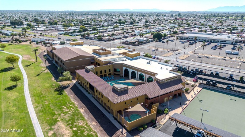 Sun City Fairway Rec Center & South Golf