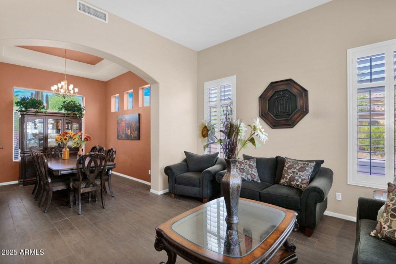 339 Horseshoe - 09Living Room Formal Din