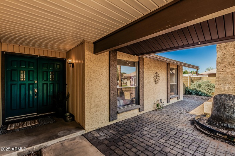 Nice covered front patio