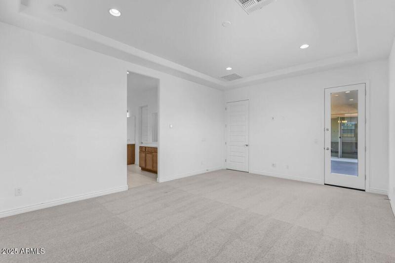 7632 W Remuda Drive ~ Ready Now!