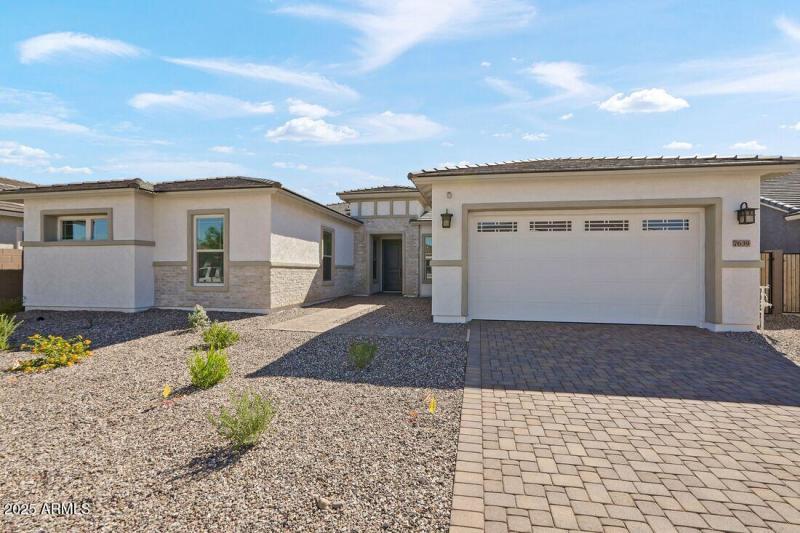 7639 W Remuda Drive ~ Ready Now!