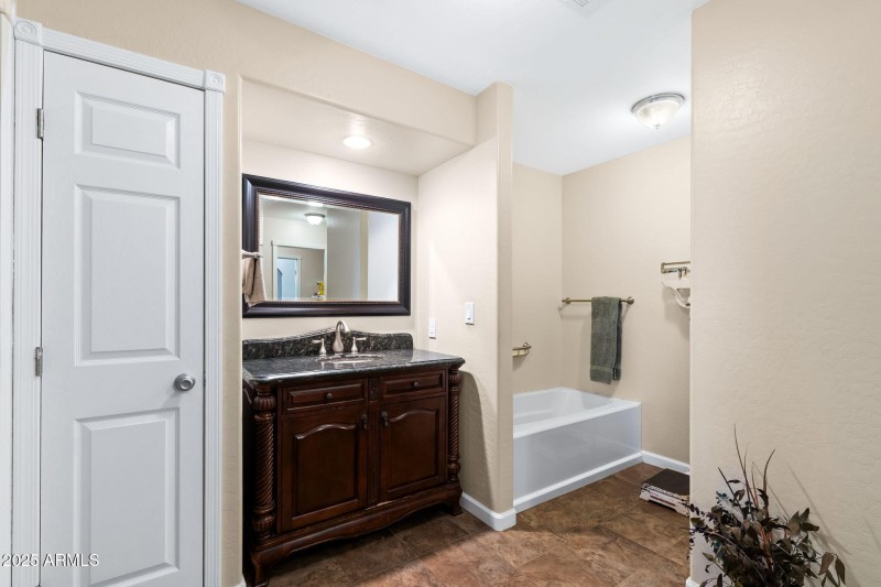 021___4227 N Idaho Rd