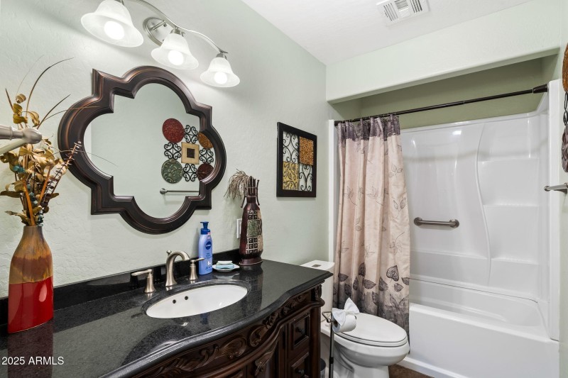 027___4227 N Idaho Rd