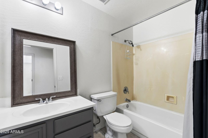 024___3755 E Broadway Rd unit 70