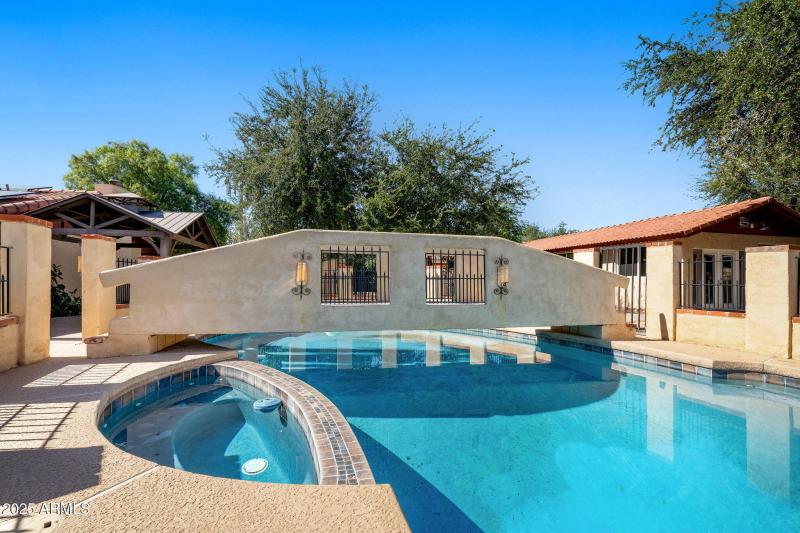 011___13640 E Williams Field