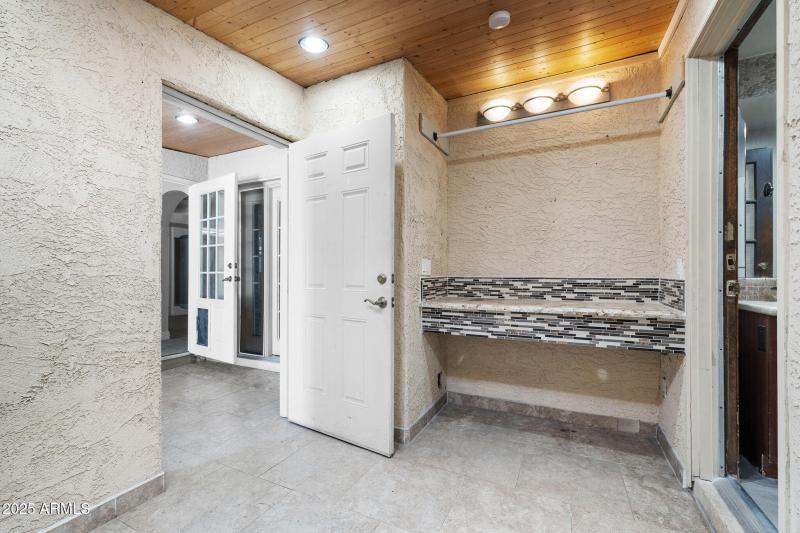 027___13640 E Williams Field