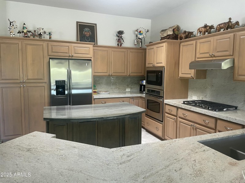 A52BB8E6-7A9A-4109-9370-02EF05F1FDB4