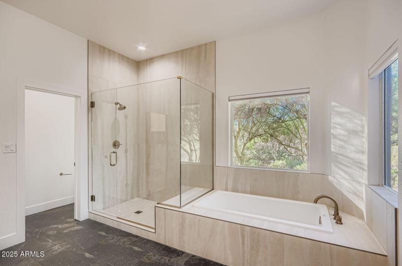 Spa-Inspired Primary Bath