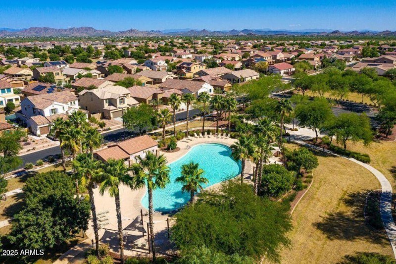 Desert Oasis Community Pool