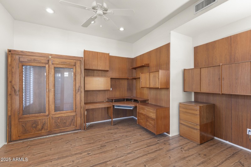 Office/Den Murphy Bed