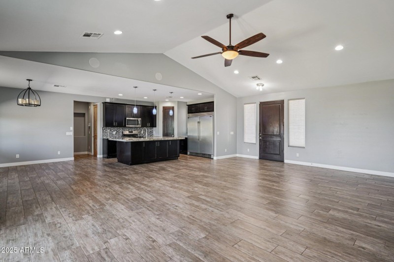 7-web-or-mls-S 220th Dr-S2610-007