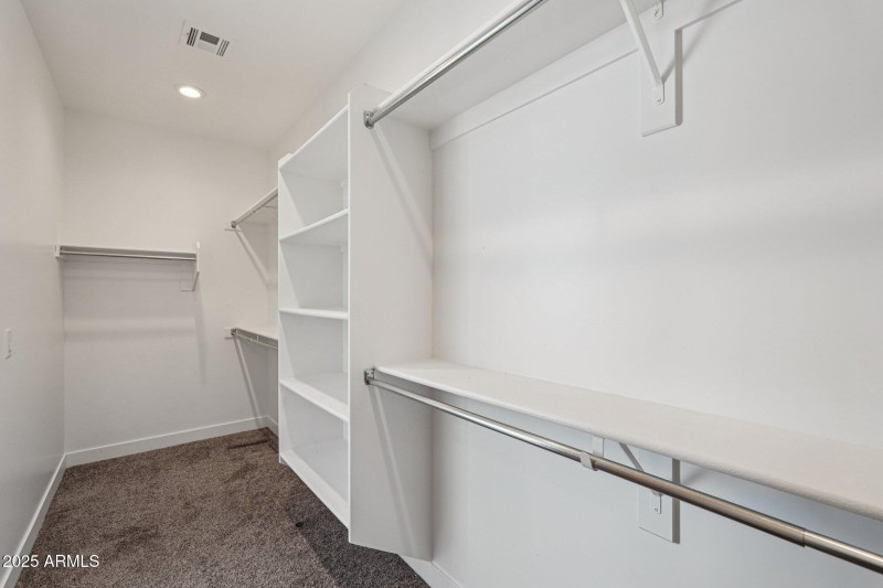 21-web-or-mls-S 220th Dr-S2610-021