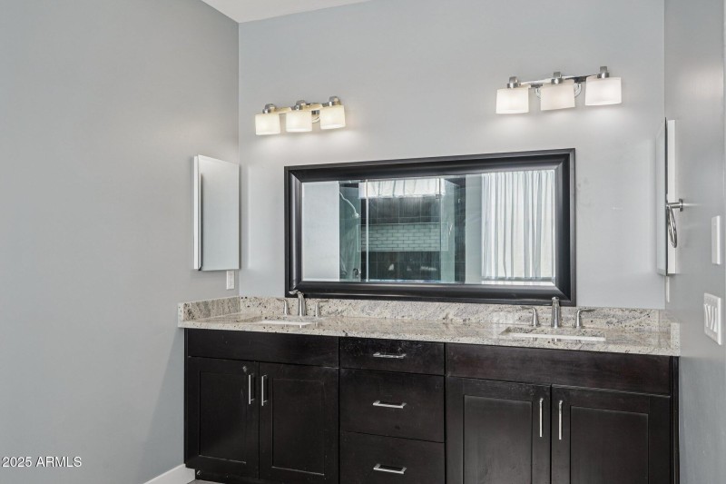 23-web-or-mls-S 220th Dr-S2610-023