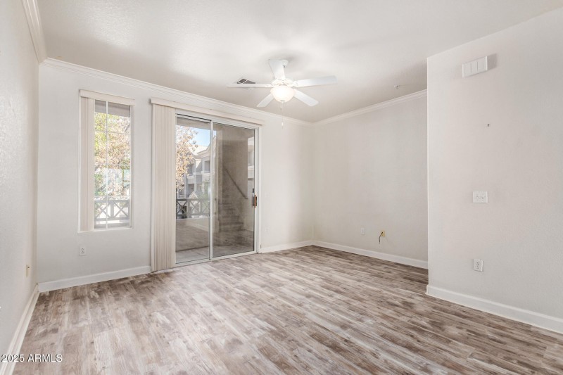 12 - Paradise Village