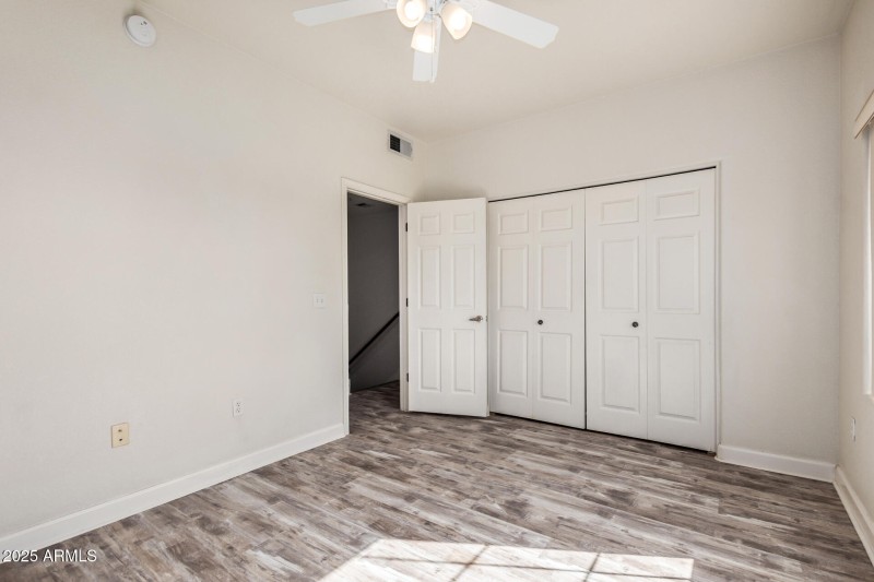 27 - Paradise Village