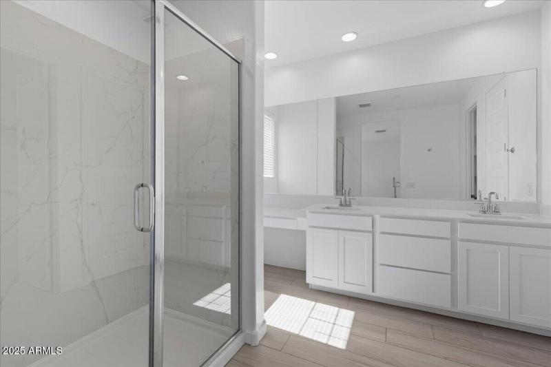 22-11940_Calle_De_Pompas21