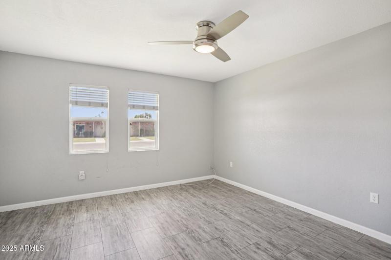 18-web-or-mls-W Forrester Dr-S1209-016