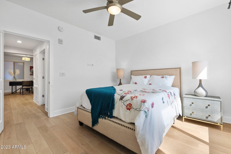 Guest be view to Office den area