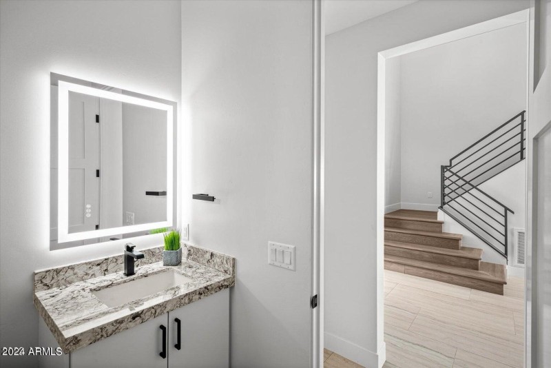 20231019224257355718000000-o