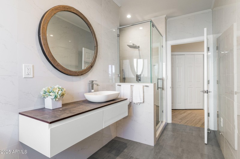 Downstairs Bed/Bath 1