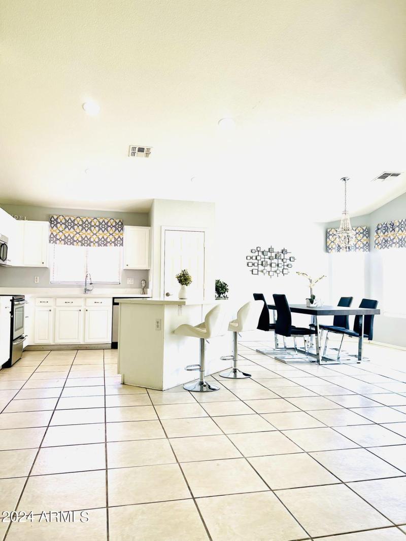 00b290b7154346dd9f7802dd65e18a36