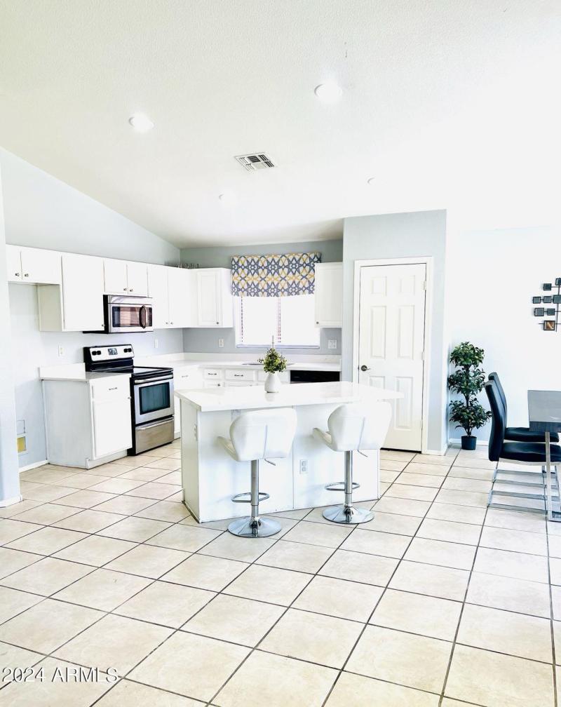 1f3f0a51227659a9d87f281102ecaaa8