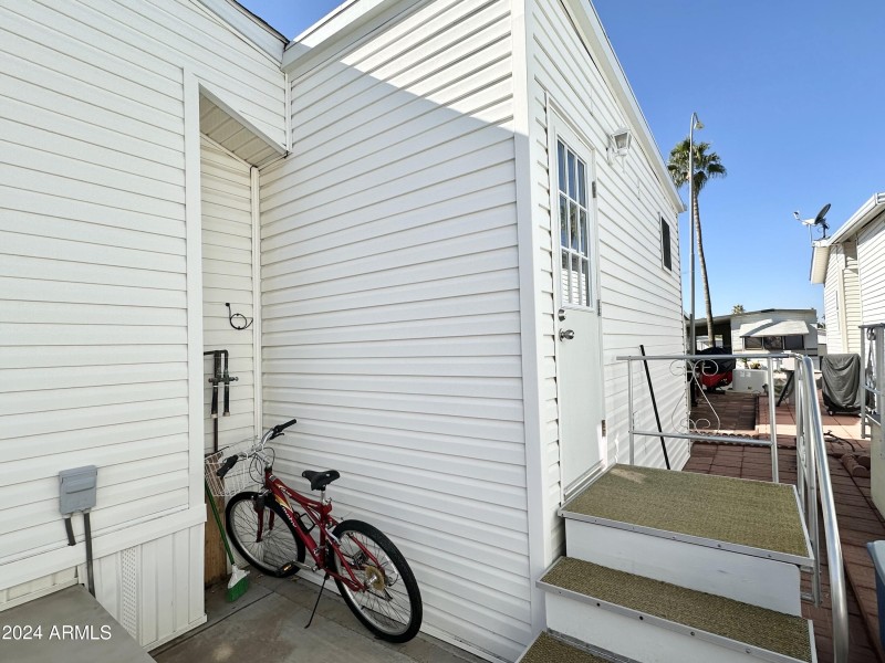 REAR ENTRY DOOR TO LAUNDRY ROOM