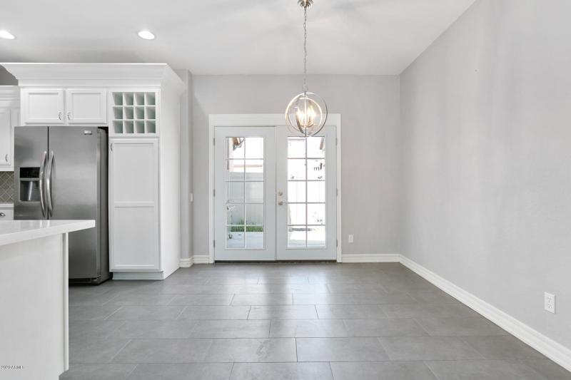 26313 N Babbling Brook - Interior-18