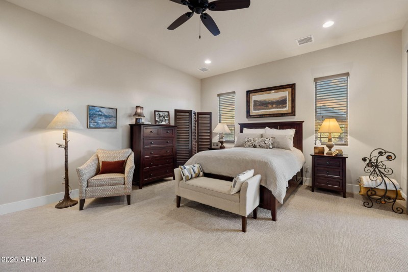 34-Primary Bedroom (1)