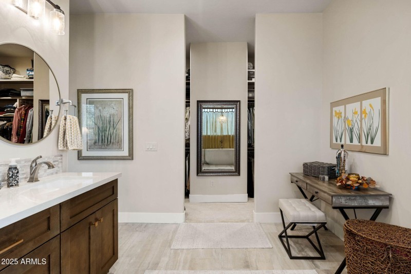 42-Primary Bathroom (6)