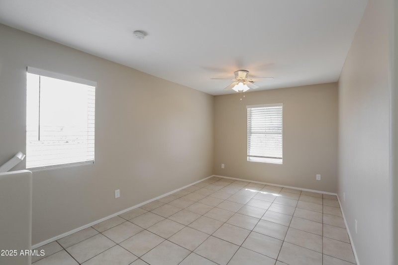 1006892.2636 S 89TH AVE - Loft