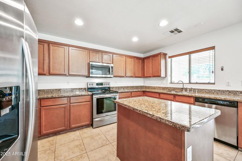 11-2317WSR-ocupix-10-22-2025