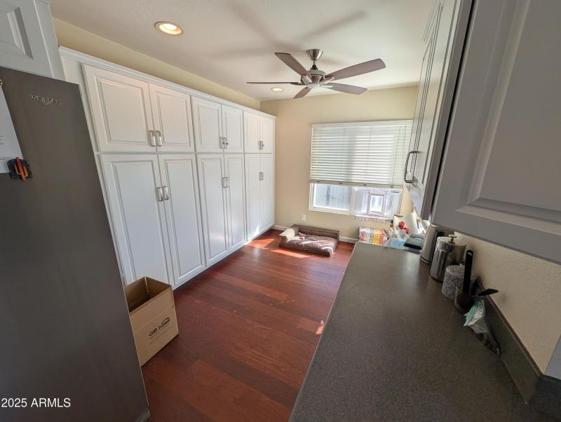 PXL_20251020_165624193