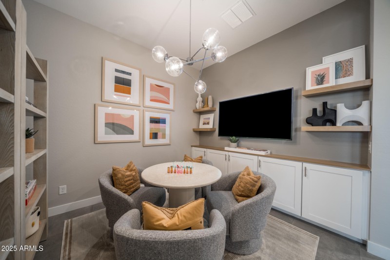 3830 S Gladiolus Circle