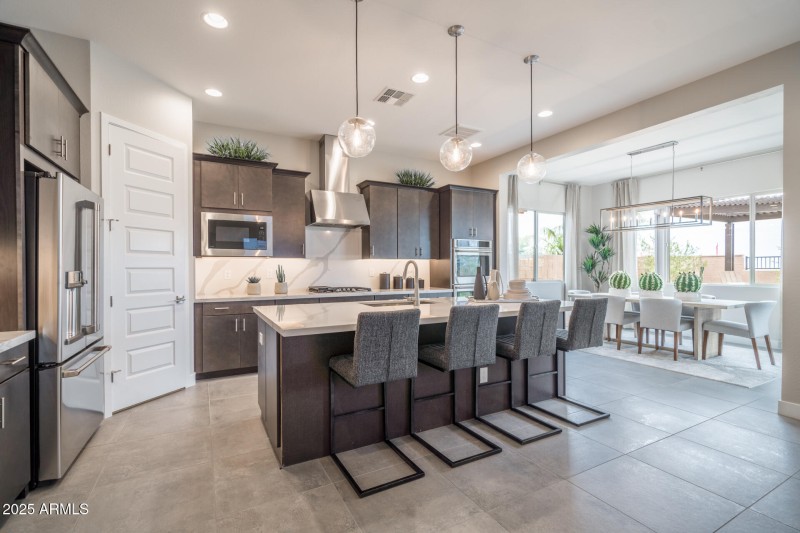 3830 S Gladiolus Circle