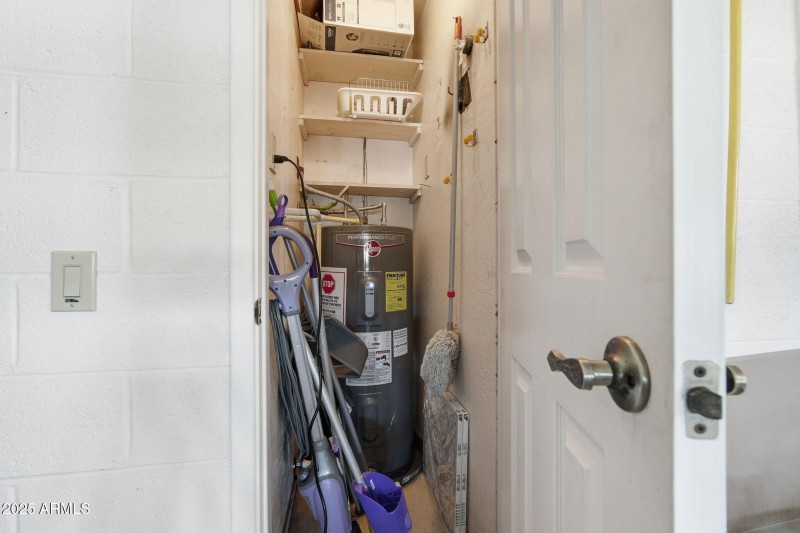 Separate water heater closet in garage