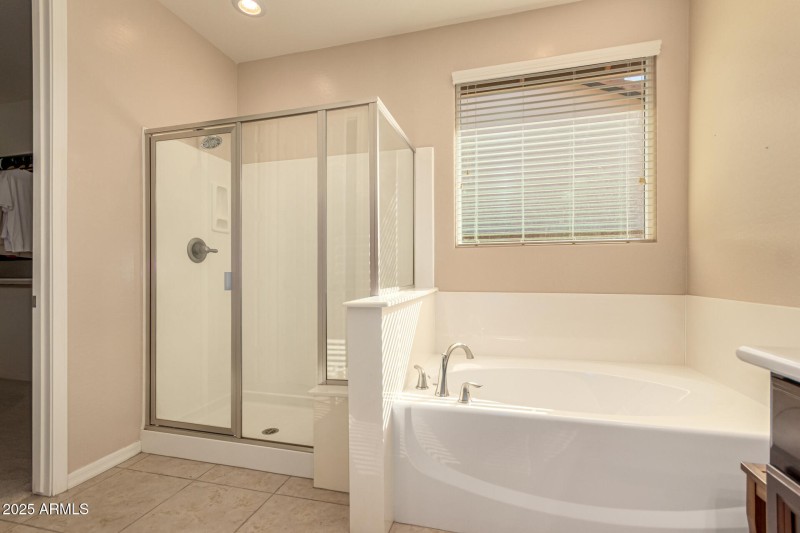 Primary Ensuite 2